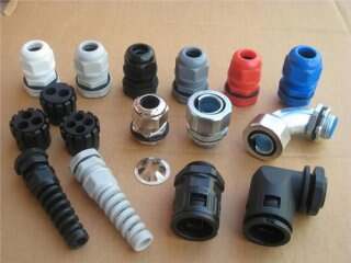 电路电力工程用什么连接器好？用电缆防水接头好吗？